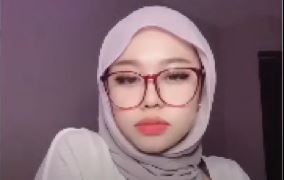 Nonton Bokep Amirah Insyirah Host Bigo Jilboobs Temenin Pascol  